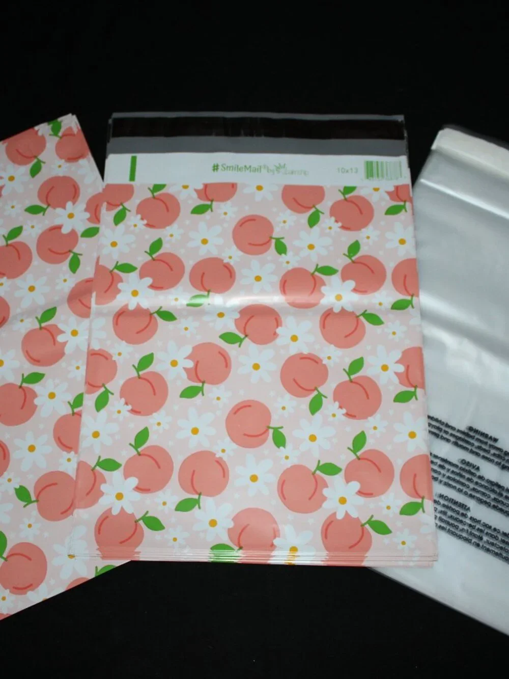 50 pcs - 25 10x13 Juicy Peaches Poly Mailers & 25 10x13 Clear Self Seal Bags